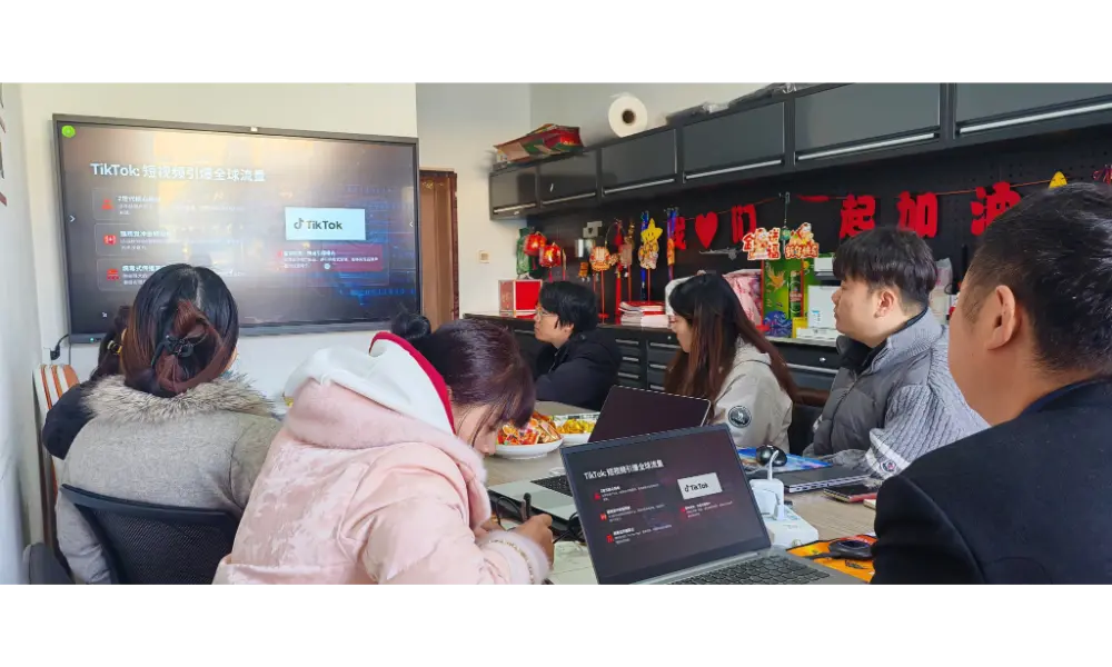 Välkomnar det kinesiska nyåret med Power Tower Solutions